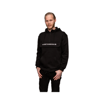 NS Hailstorm Hoodie i Black Ice – fram med bröstficka