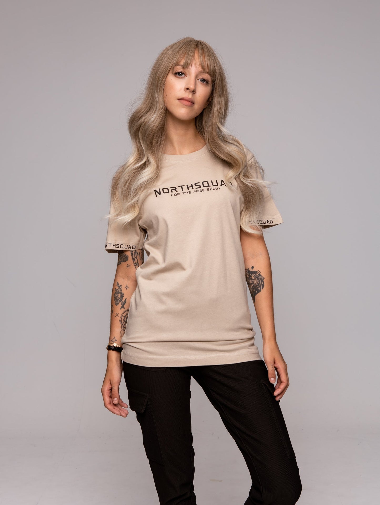 NS Invictus T-shirt i Sand – produktbild