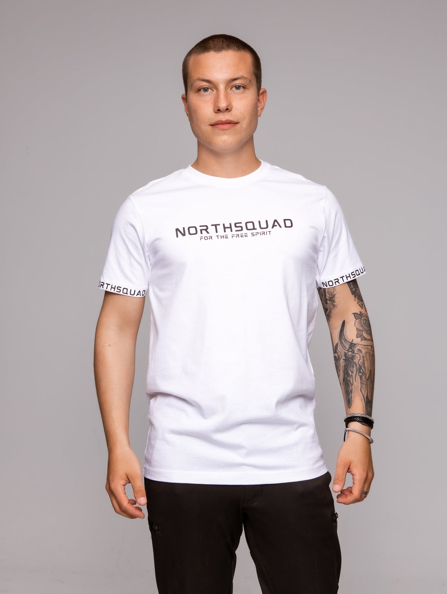 NS Invictus T-shirt i Snow – produktbild