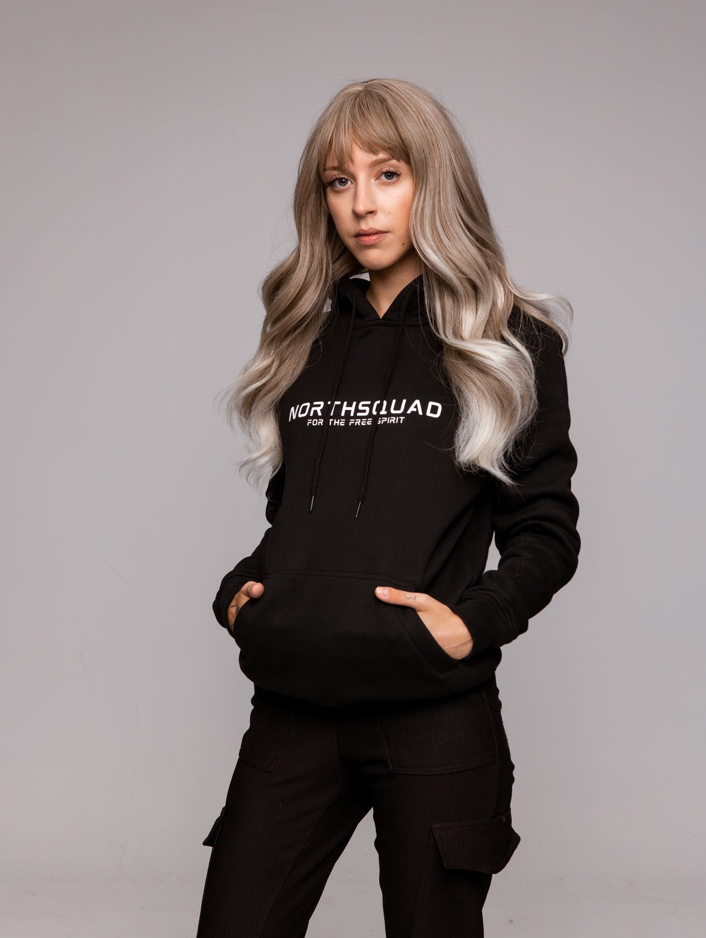 NS Invictus Hoodie i Black Ice – produktbild