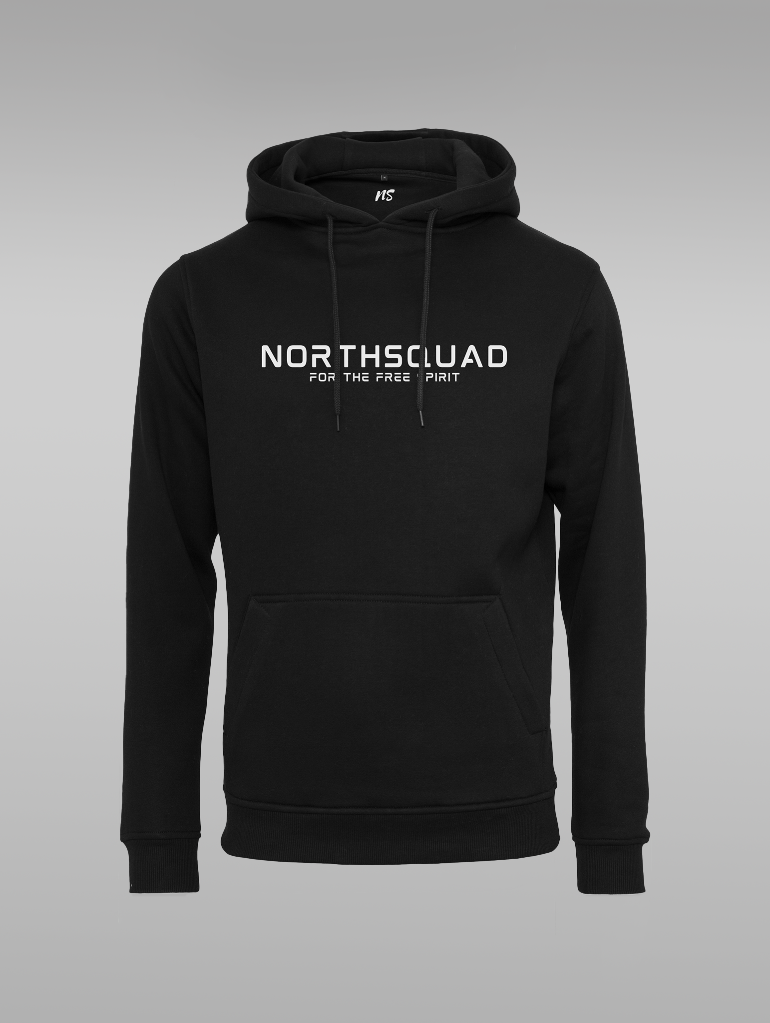 NS Invictus Hoodie svart – modellbild fram