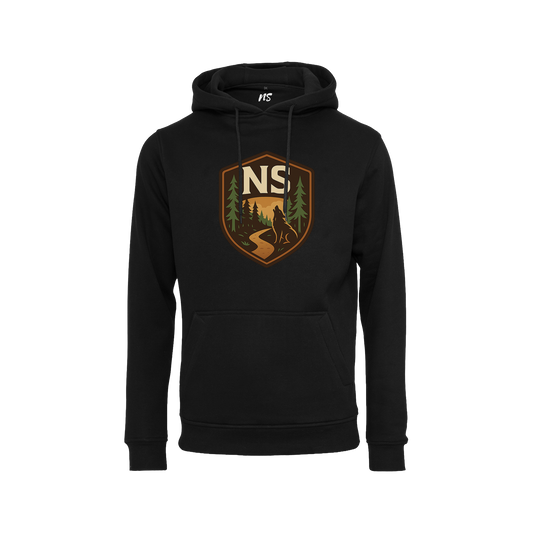 NS Howl Hoodie i Black Ice – fram med vargtryck